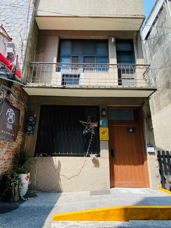 Good Garden Female Hostel Tainan Bagian luar foto