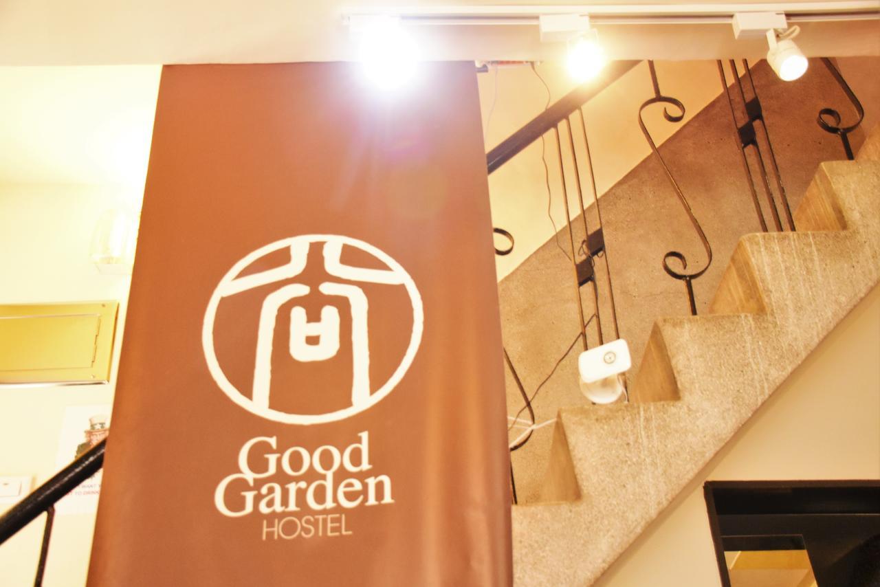 Good Garden Female Hostel Tainan Bagian luar foto