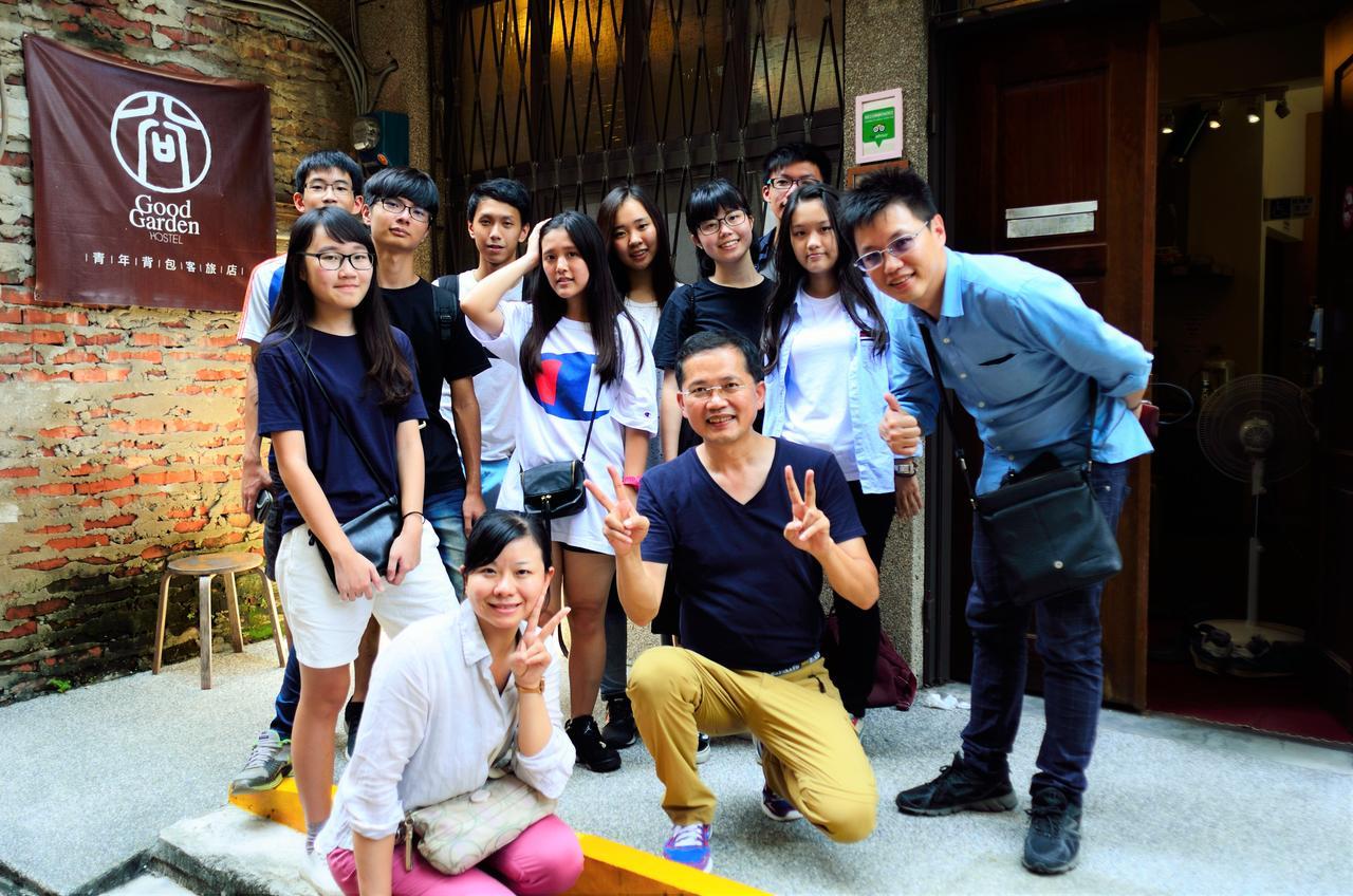 Good Garden Female Hostel Tainan Bagian luar foto