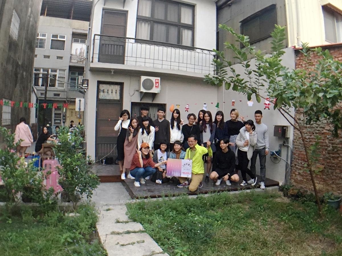 Good Garden Female Hostel Tainan Bagian luar foto